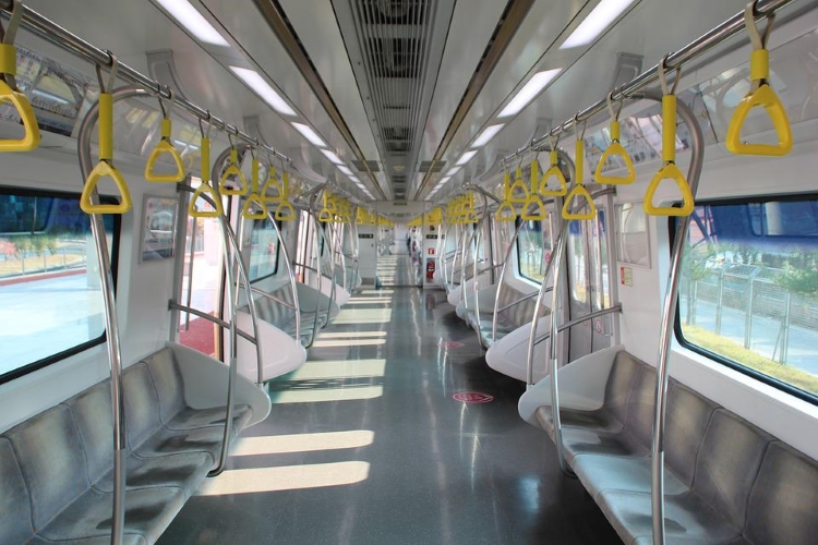 Tàu điện ngầm là phương tiện đi lại phổ biến tại Hàn Quốc